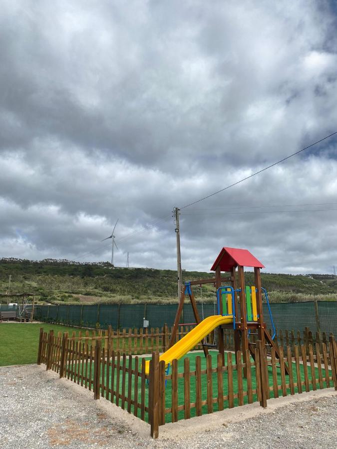 Hotel Casinhas Dos Valados Atouguia Da Baleia Esterno foto